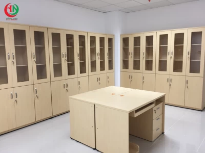 Tủ hồ sơ văn phòng nên chọn tủ gỗ, tủ sắt hay tủ nhựa?